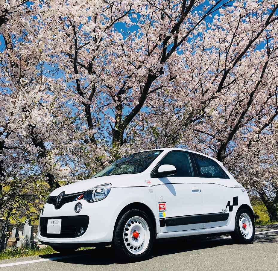 プロフィール3に写真を追加してください。