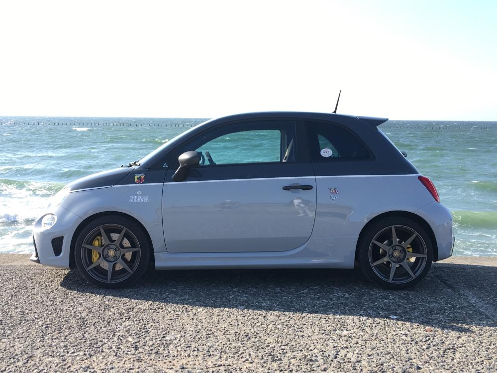 プロフィール2に写真を追加してください。
