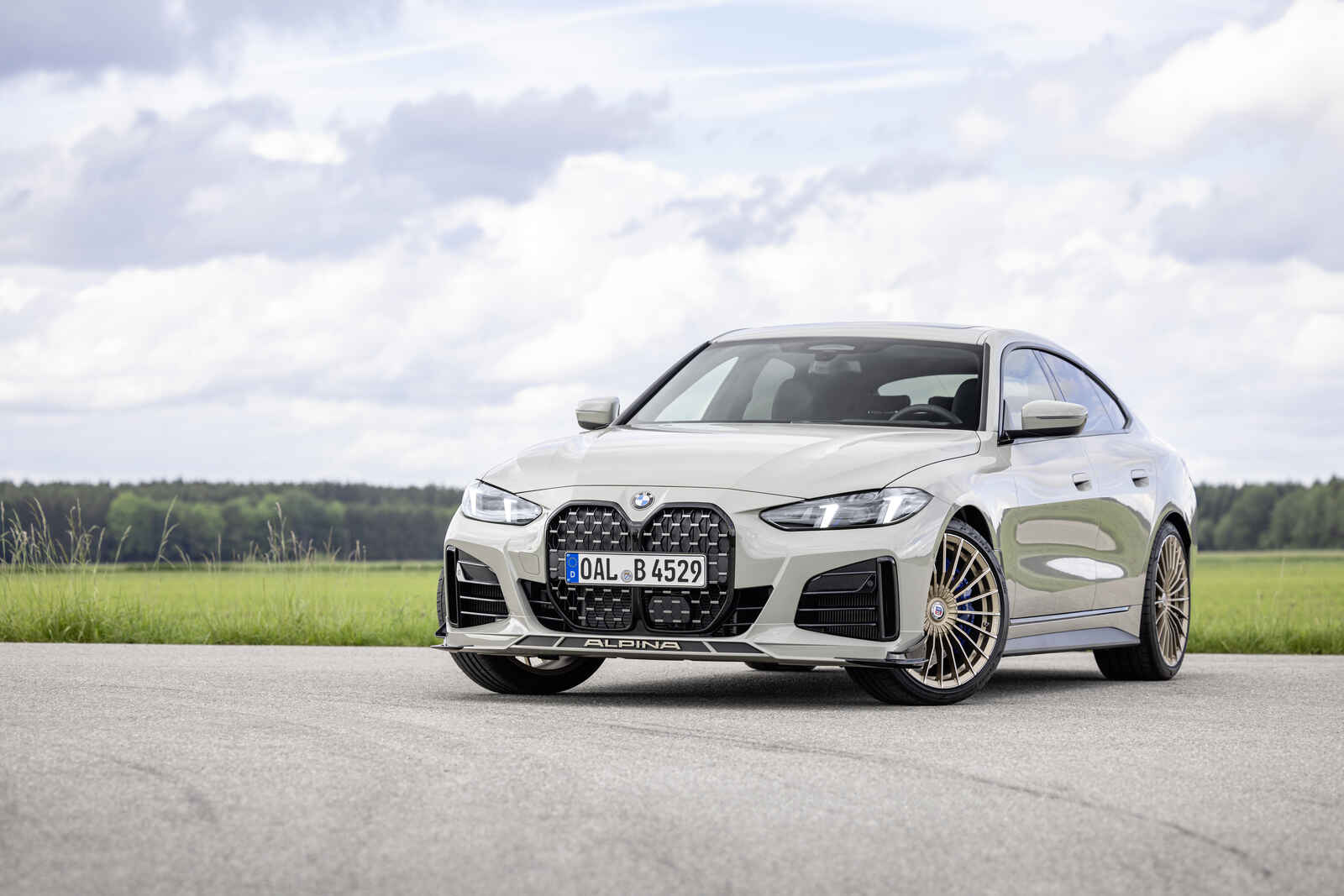 2024_06_BMW_ALPINA_B4_GT_PRESS_14.jpg